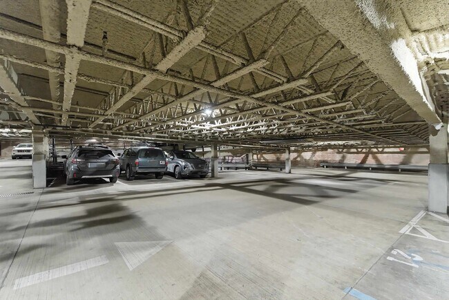 Building Photo - 160 Lafayette St