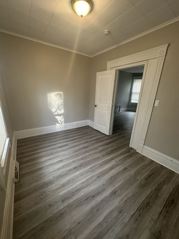 Building Photo - 3295 W 54th St