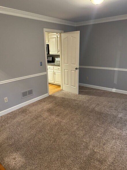 Building Photo - 4650 Kousa Ln