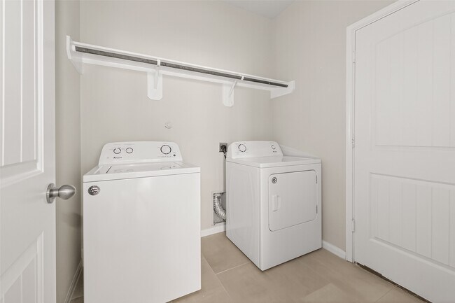 Building Photo - 24814 Scarlatti Cantata Dr