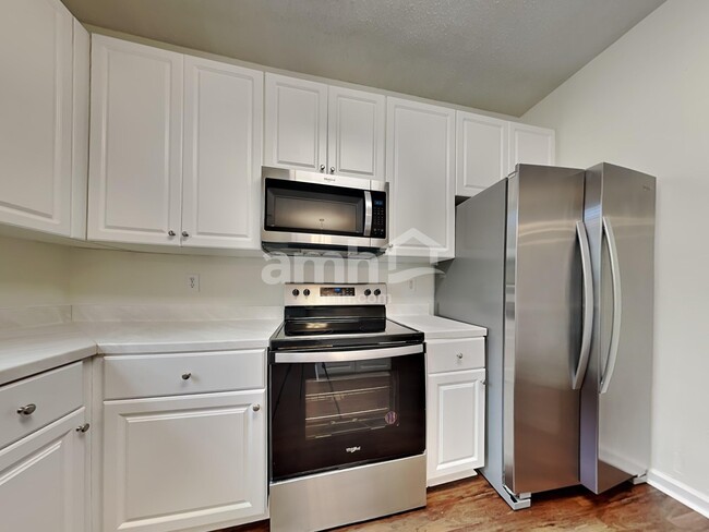 Building Photo - 101 Birkhall Cir