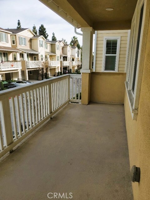 Building Photo - 371 N Bellarose Way