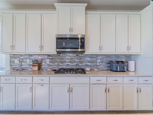 Building Photo - 28923 Lucero Ln