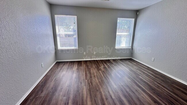 Building Photo - 5520 Bush Creek Way