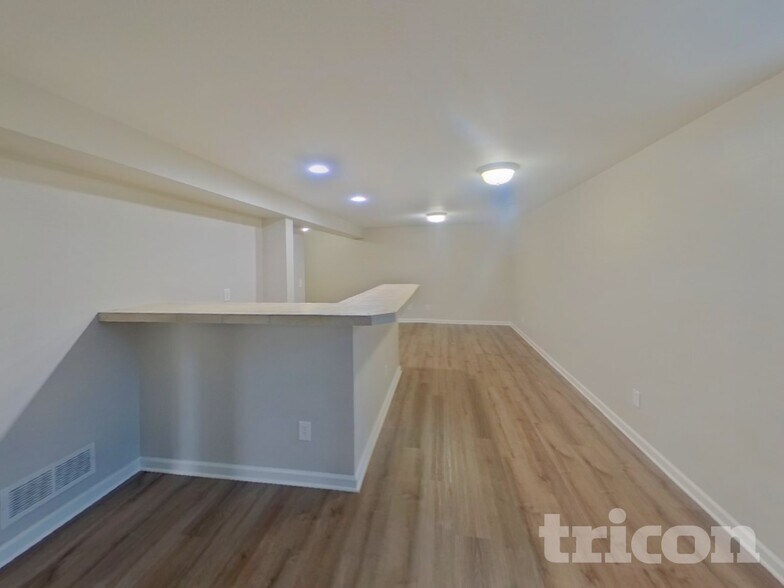 Building Photo - 1026 Wernimont Cir