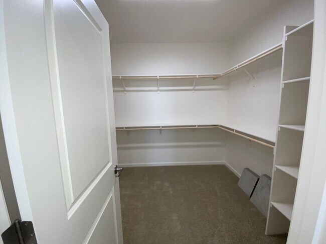 Building Photo - Built 2024 Spanish Springs Reno 5 Bedroom ...