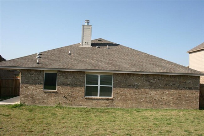 Building Photo - 6100 Cordillera Dr