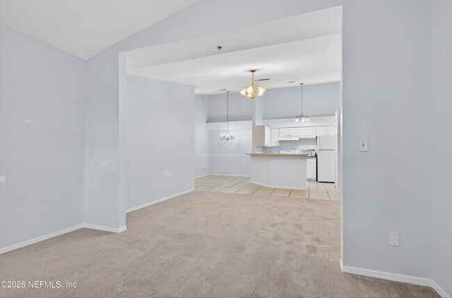 Building Photo - 13810 Sutton Park Dr N