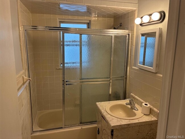 Building Photo - 27 Illinois Ave