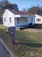 Building Photo - 1 Circle Dr