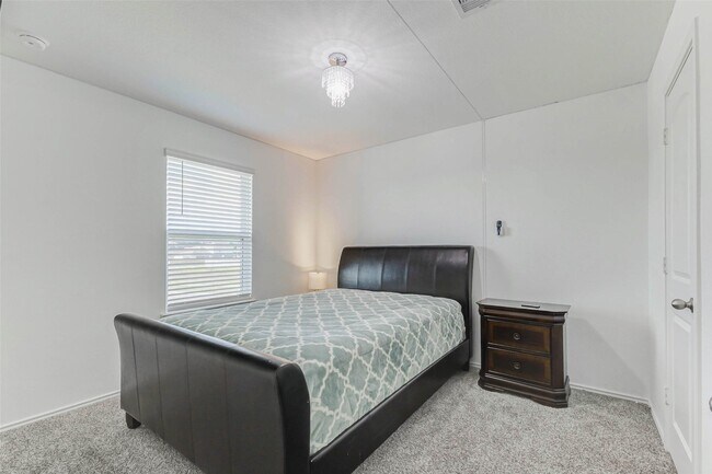 Building Photo - 5122 Sequoia Hts Ln