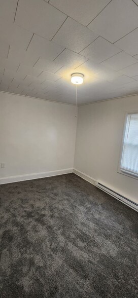 Building Photo - 197 Roosevelt St