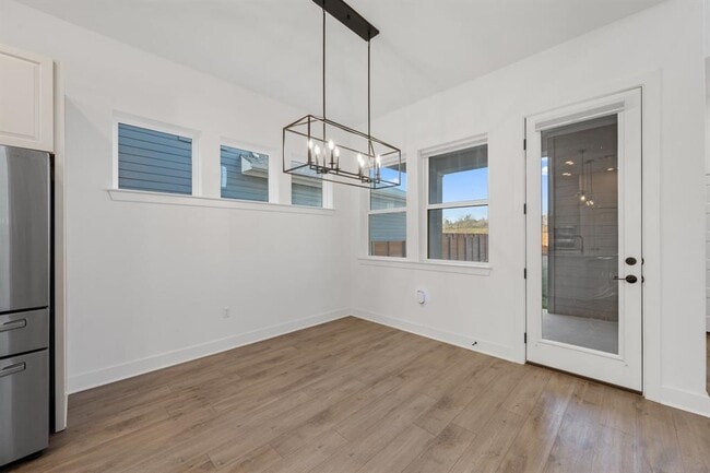 Building Photo - 5902 Rangeland Rd