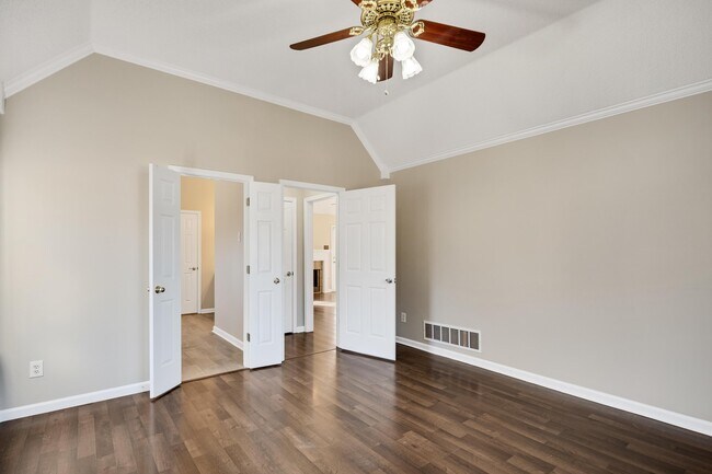 Building Photo - 7775 Shadow Elm Ln