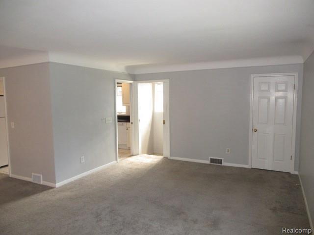Building Photo - 322 Catalpa Dr
