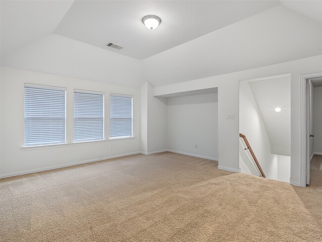 Building Photo - 27215 Symphony Creek Ln