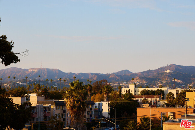 Building Photo - 3977 Beverly Blvd