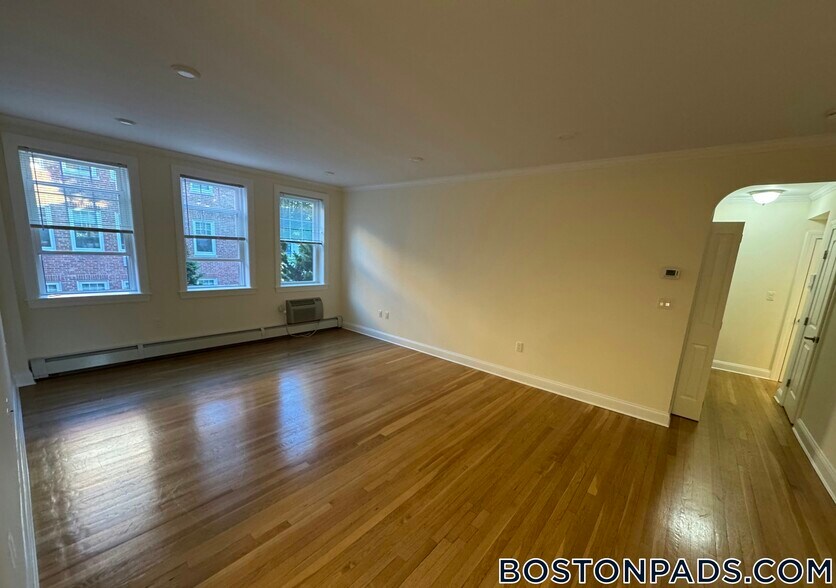 Building Photo - 41 Auburn St