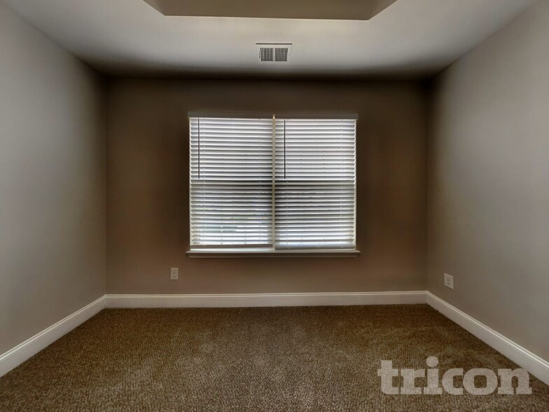 Building Photo - 5713 Pahaska Ct