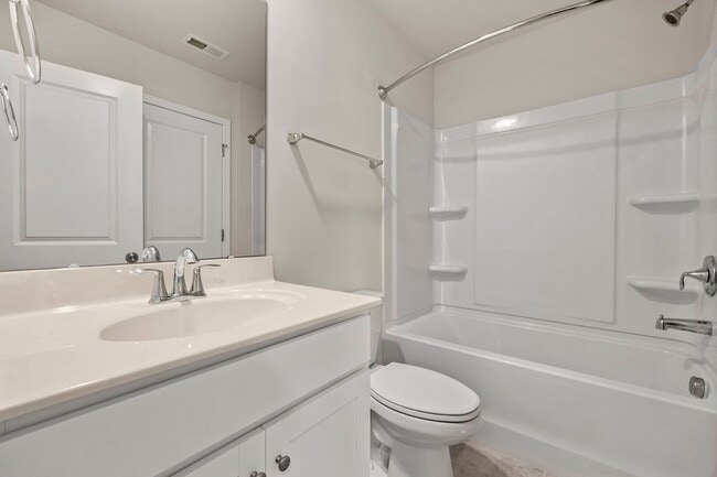 Building Photo - Stunning home in desirable Chateau community