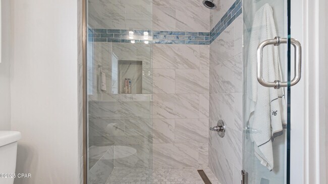 Building Photo - 2501 High Ave