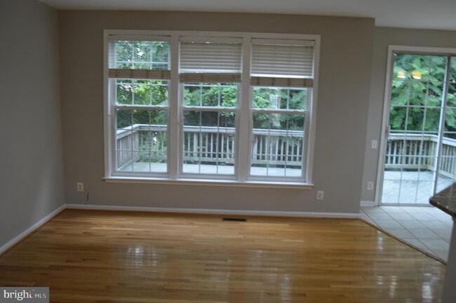 Building Photo - 4016 Timber Oak Trl