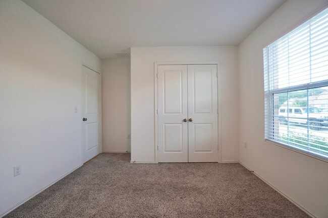 Building Photo - 10709 Steinbeck Dr