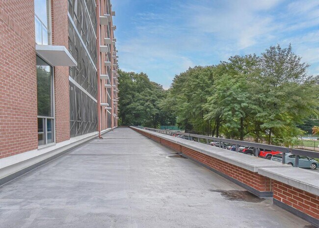 Building Photo - 130 26th St NW