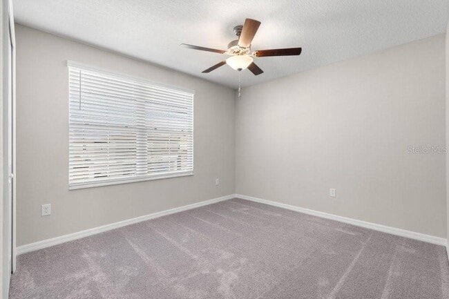 Building Photo - 5245 White Chicory Dr