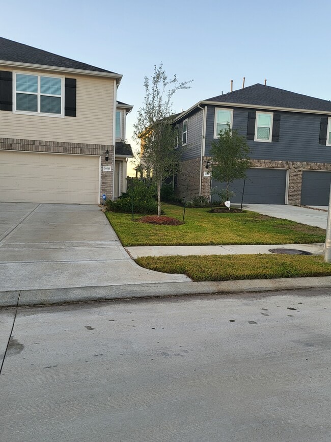 Primary Photo - 20535 Prairie Cypress Dr