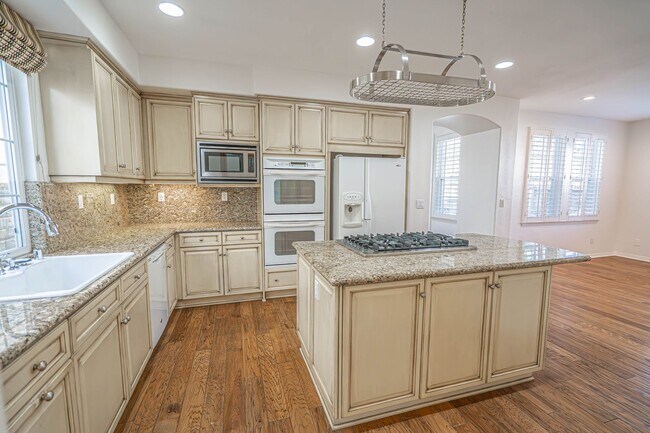 Building Photo - 23932 Windward Ln