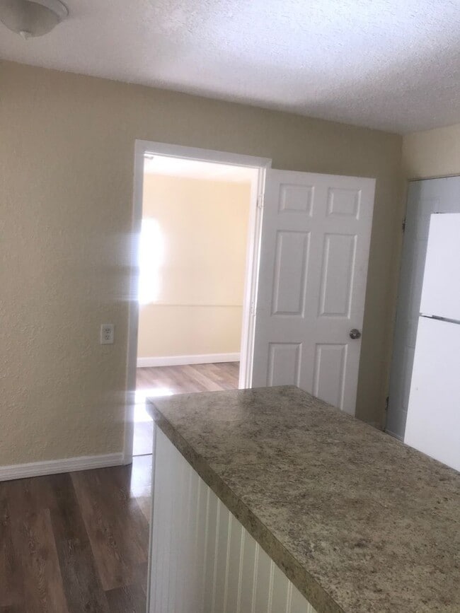 Building Photo - MOVE IN SPECIAL   House for Rent - St Pete...