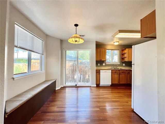 Building Photo - 1617 W 39th Ave