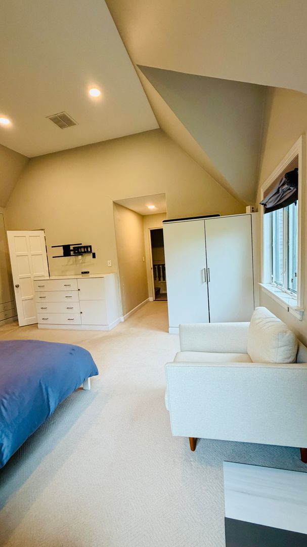 Building Photo - Elegant 3 Bedroom Tudor with Flexible Living Space