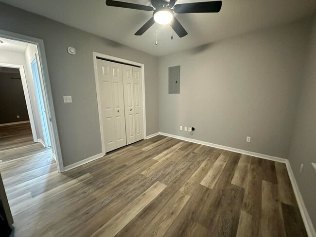 Building Photo - 4600 Wren Wood Dr