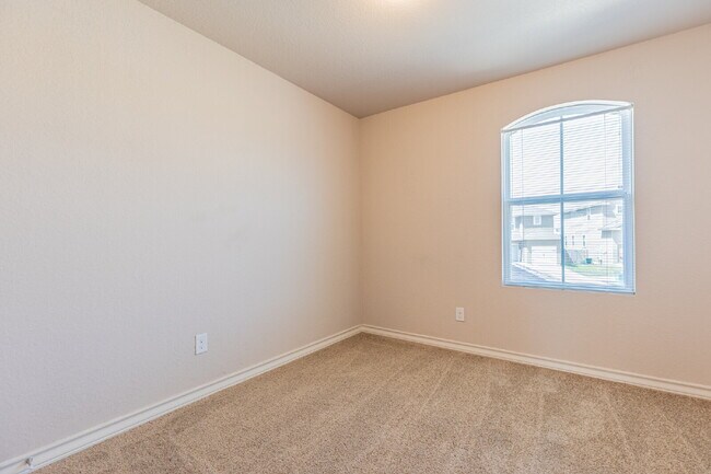 Building Photo - 7314 Colina Way