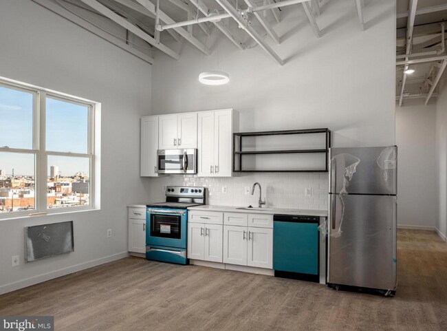 Building Photo - Brush Factory Lofts (LO)