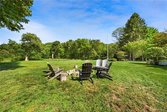 Building Photo - 106 Old Stone Hill Rd