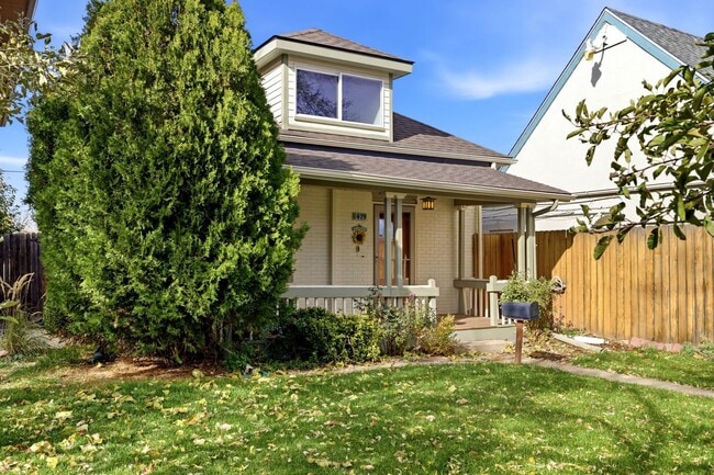 Building Photo - Charming Historic Home in Mayfair Neighborhood