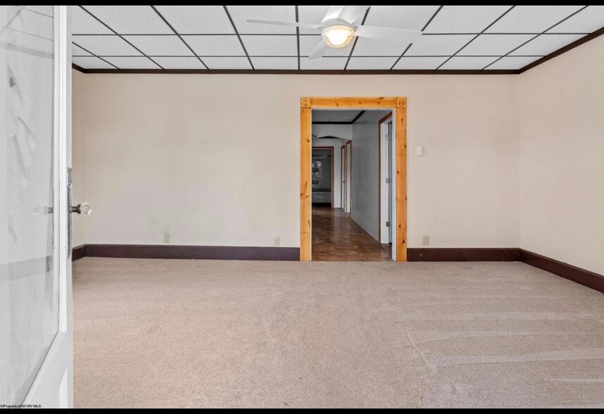 Building Photo - 600 E Park Ave