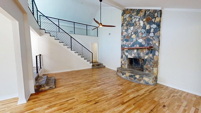 Building Photo - 171 Longwood Dr