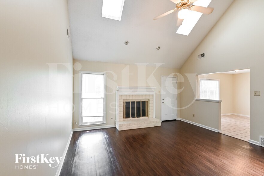 Building Photo - 8441 Woolrich Dr