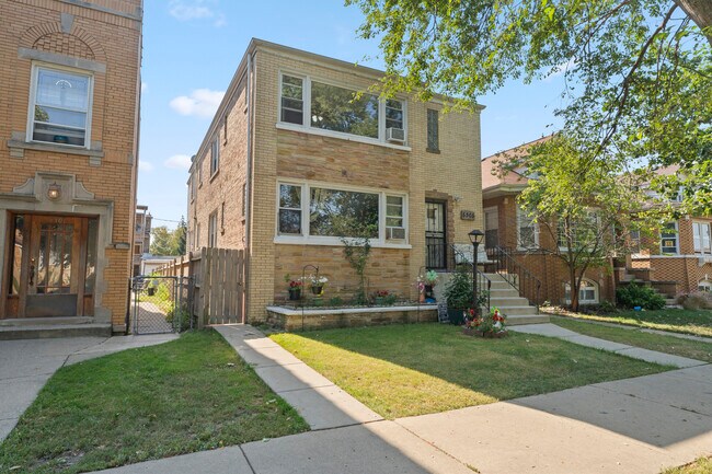 Building Photo - 5305 W George St