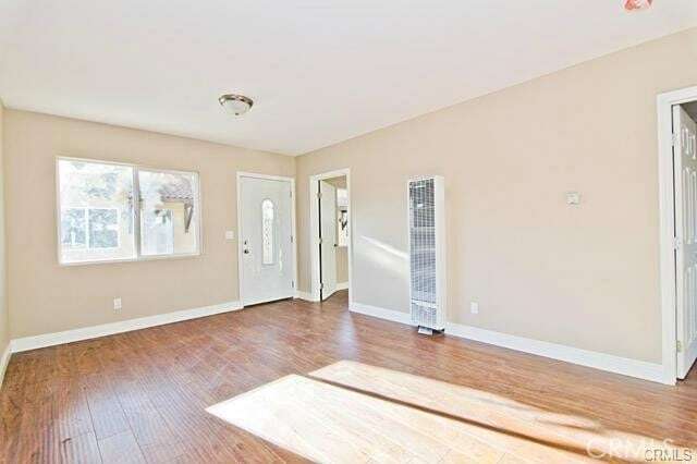 Building Photo - 620 1/2 W 59th Place Unit