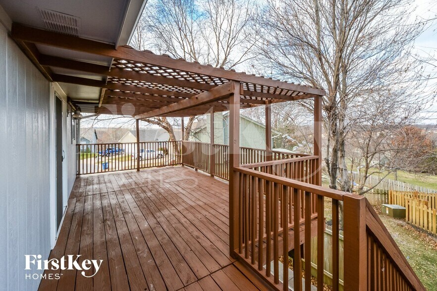 Building Photo - 1879 Quail Ridge Dr