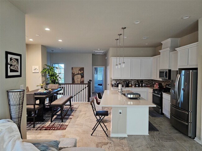 Building Photo - 9443 Starlight Oak Dr