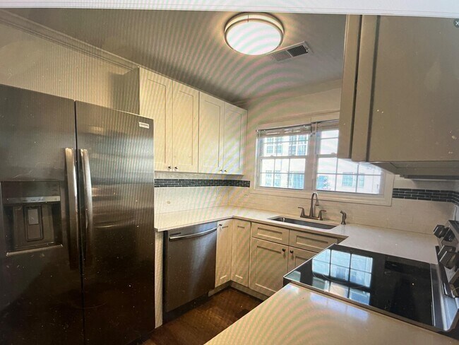 Building Photo - 1113 Huntmaster Terrace NE