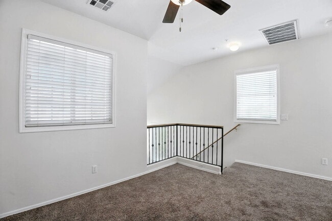 Building Photo - 4212 E Jasper Dr