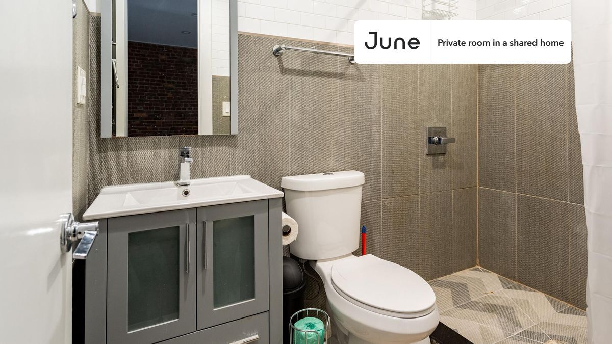 Building Photo - Room in Shared 4 bed/2 bath home in Bushwick