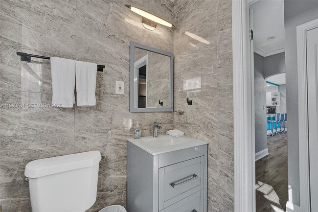 Building Photo - 529 NW 8th St